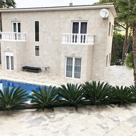 Villa Luxury - Private And Pool -