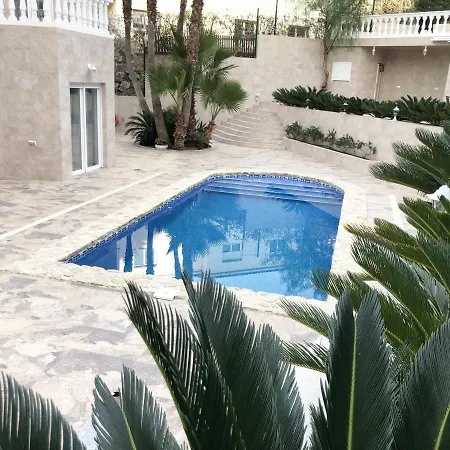 Luxury - Private And Pool - *